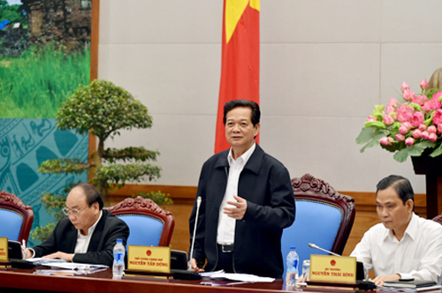 Thủ tướng Nguyễn Tấn Dũng nhận trách nhiệm trước việc một bộ phận cán bộ, công chức sách nhiễu, tiêu cực - Ảnh: VGP
