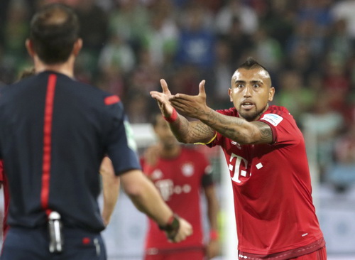 Màn ra mắt kém vui của Arturo Vidal ở Bayern Munich