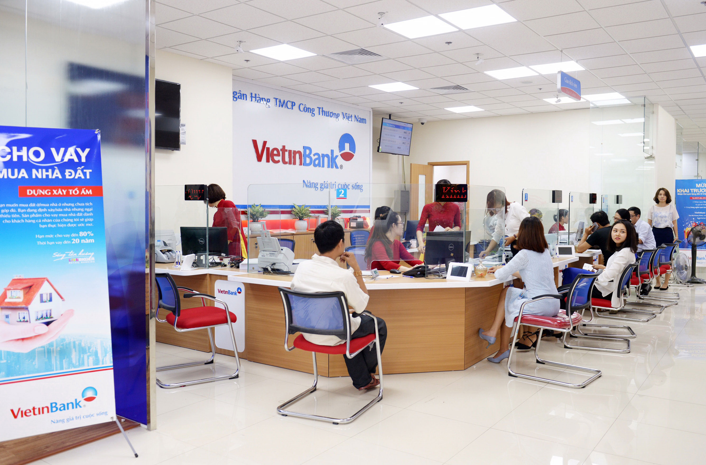 VietinBank hợp tác ngân hàng Nhật Bản: Bạn đang tìm kiếm một ngân hàng uy tín và có khả năng hỗ trợ bạn với các sản phẩm và dịch vụ tài chính đa dạng? Hãy ghé thăm VietinBank - một trong những ngân hàng lớn nhất và được đánh giá cao nhất tại Việt Nam. Đặc biệt, VietinBank hợp tác với các ngân hàng Nhật Bản để mang lại những sản phẩm và dịch vụ tốt nhất cho khách hàng. Hãy xem hình ảnh liên quan để khám phá thêm về VietinBank và các tính năng của ngân hàng này nhé!