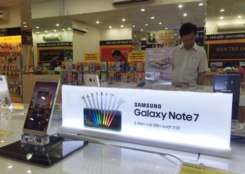 Vì sự an toàn cho xã hội, người dùng Note 7 nên tham gia chương trình thu hồi sản phẩm của nhà sản xuấtẢnh: Hoàng Triều