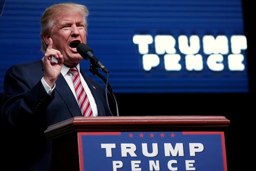 Tỉ phú Donald Trump công kích mạnh mẽ những thành viên đảng Cộng hòa “bỏ rơi” mình Ảnh: REUTERS