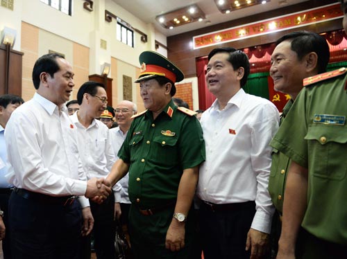 Chủ tịch nước Trần Đại Quang tiếp xúc cử tri lực lượng vũ trang trên địa bàn TP HCM
