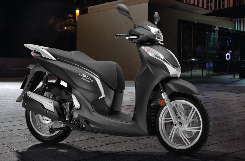 Chi tiết Honda SH300i Total Black 2020 đầu tiên về Việt Nam Nhập Ý giá trên dưới 300 triệu đồng #6 Chi tiết Honda SH300i Total Black 2020 đầu tiên về Việt Nam Nhập Ý giá trên dưới 300 triệu đồng