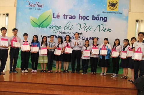 Tiệc mừng sinh nhật Mực Tím từ góc nhìn teen