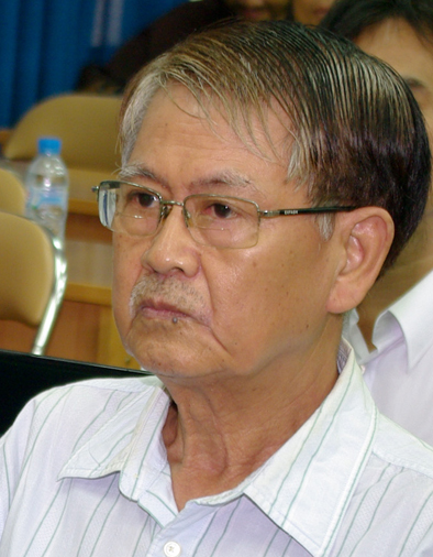 
Nhà văn Lê Văn Thảo
