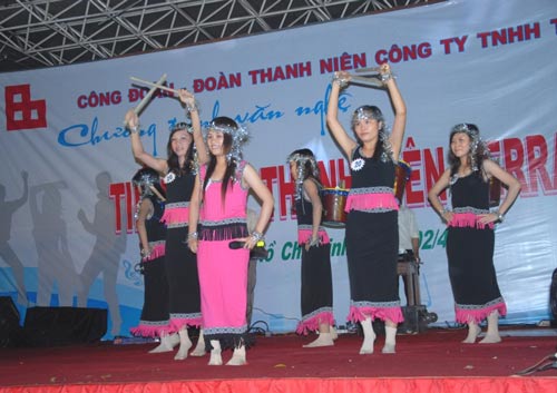Nữ công nhân Công ty TNHH Terratex Việt Nam luôn được tạo điều kiện tham gia các hoạt động giải trí