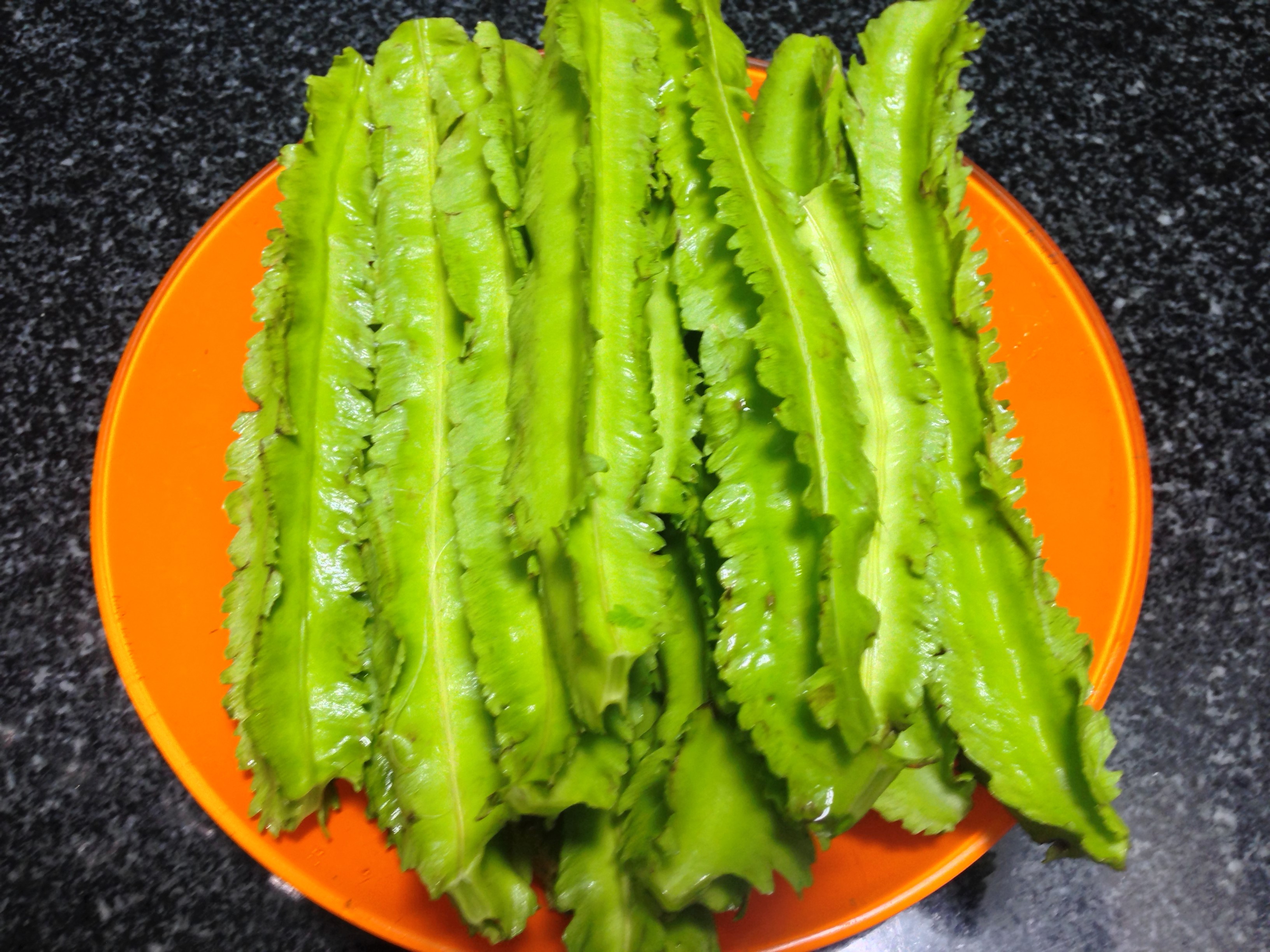  Cá nục kho ăn kèm với đậu rồng rất ngon cơm 