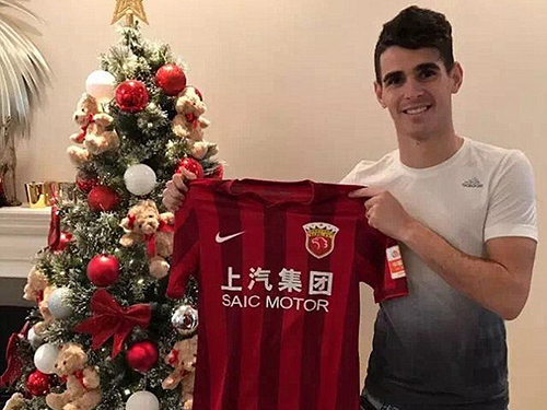 Oscar với sẽ khoác áo SIPG Thượng Hải từ tháng 1-2017 với mức lương 400.000 bảng Anh/tuần Ảnh: Daily Mail