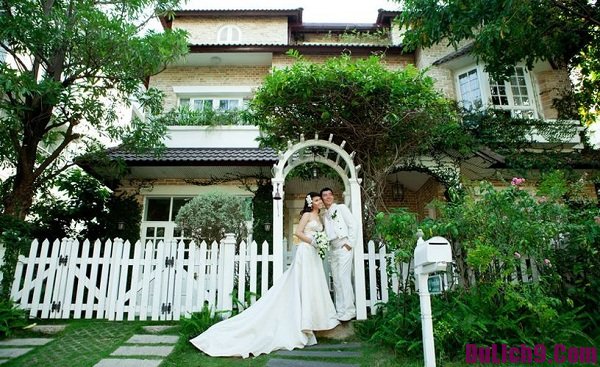 
Chụp ảnh cưới ở khu đô thị Phú Mỹ Hưng
