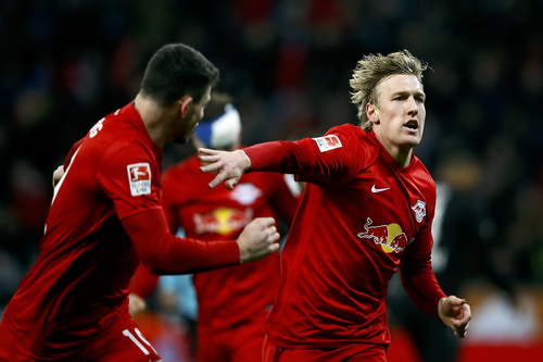 Cánh chim đầu đàn Emil Forsberg