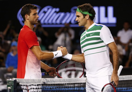 Djokovic lạnh lùng thoát hiểm, Federer chờ đối đầu tiểu Federer - Ảnh 6.