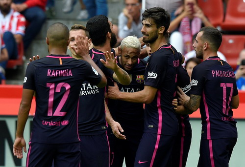 Niềm vui chiến thắng của các cầu thủ Barcelona