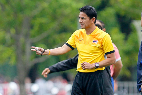 
HLV Kiatisuk thành công với bóng đá Thái Lan ở cấp độ đội tuyển Ảnh: HẢI ANH
