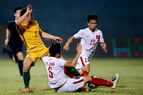 Nếu chuẩn bị cho VCK World Cup 2026 thì lứa U19 của Tiến Dụng (6) sẽ là nòng cốt cho tuyển Việt Nam Ảnh: HẢI ANH