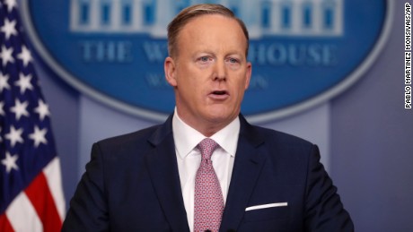 
Ông Sean Spicer là thư ký báo chí Nhà Trắng. Ảnh: AP
