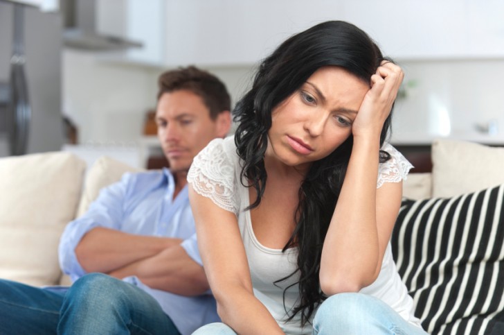Chồng đốt hết đồ đạc khi tôi đòi ly hôn