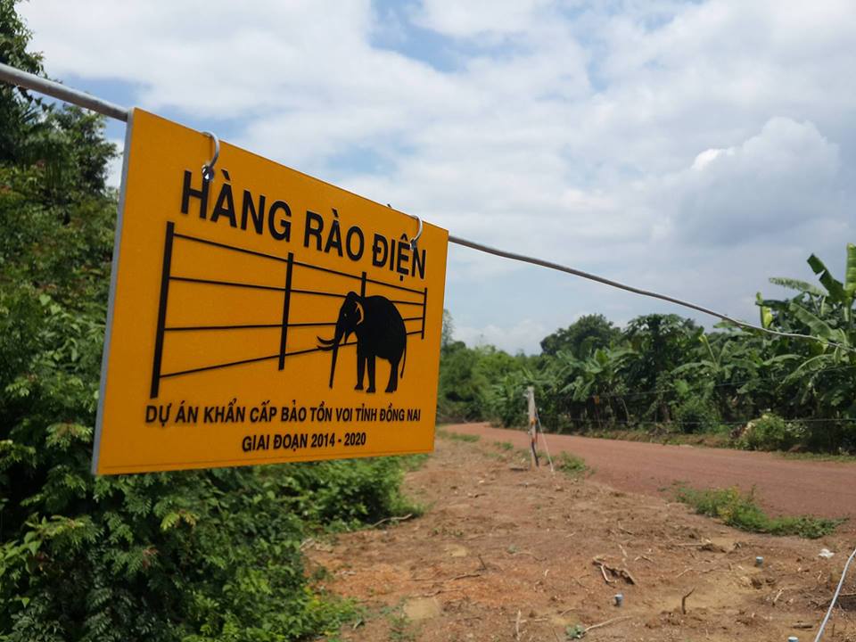 Cảnh báo nguy hiểm ở hàng rào điện ngăn voi - Báo Người lao động