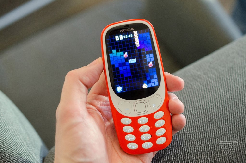 Được cập nhật với nhiều tính năng mới và thời trang hơn, Nokia 3310 đời mới mang đến cho bạn cảm giác hoàn toàn mới lạ nhưng vẫn giữ được giá trị cốt lõi. Chúng tôi tin rằng bạn sẽ không thể rời mắt khỏi nó.