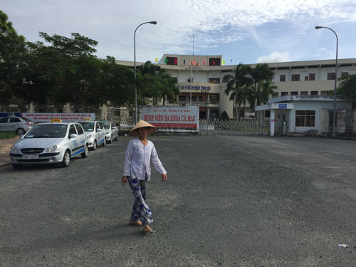Bệnh viện Đa khoa tỉnh Cà Mau đang nợ gần cả trăm tỉ đồng