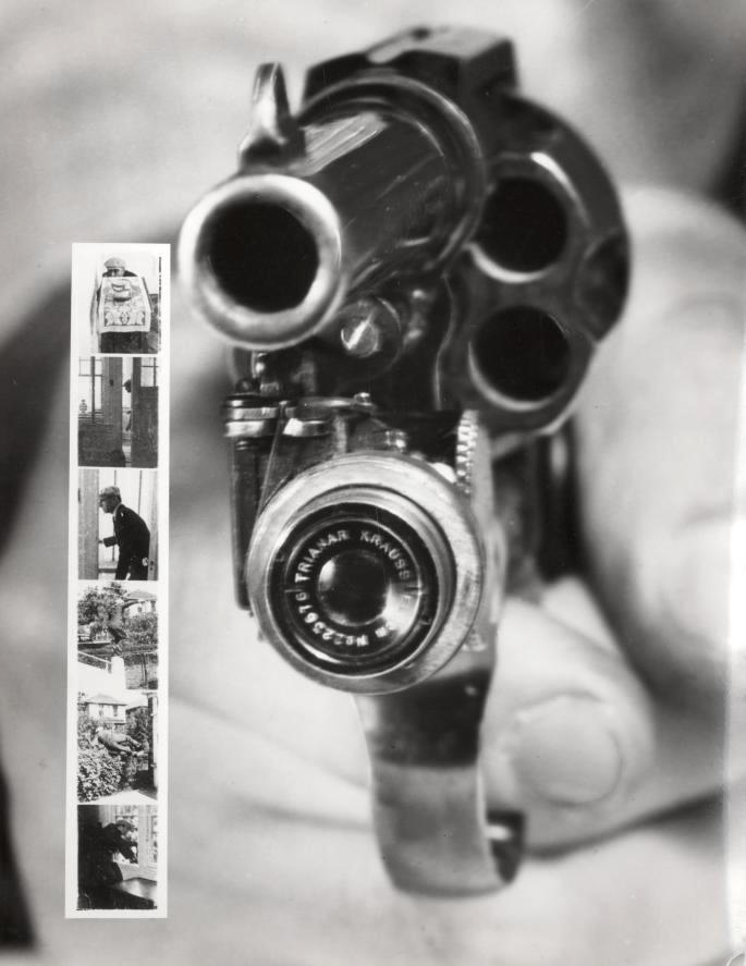 
Phát minh kết hợp máy chụp ảnh và súng lục ổ quay để người dùng có thể vừa...bắn vừa chụp ảnh. Nguồn ảnh: techcrunch.com

