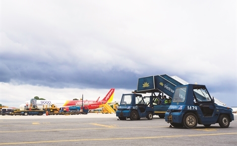 Hàng không, taxi giá rẻ đã thay đổi cách đi lại và cả cách sống của hàng triệu người dân Việt Nam