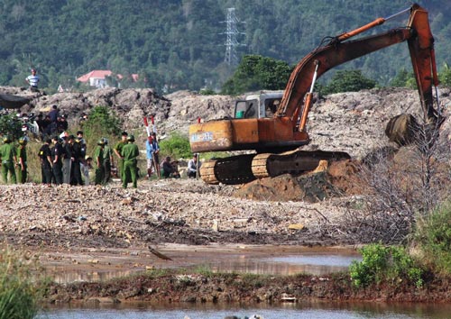 Thu đất giá bèo, bán cao ngất ngưởng