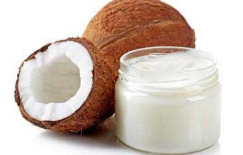 Dầu dừa có thể được sử dụng như chất bôi trơn Ảnh: MEDICAL NEWS TODAY