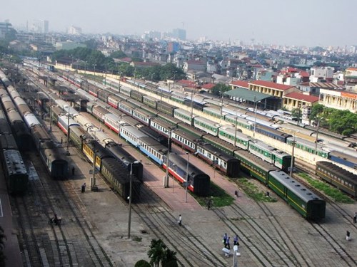Đường sắt Hà Nội thanh lý mỗi toa xe lửa giá bình quân 46 triệu đồng - Ảnh 1.