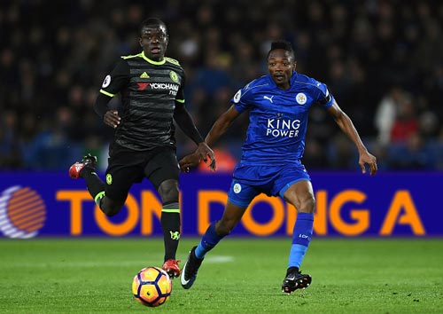 Kante (trái) giúp Chelsea thắng đậm đội bóng cũ trong ngày trở lại sân King Power Ảnh: LCFC