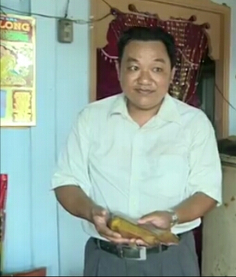 
Dù có người hỏi mua 1,5 triệu đồng nhưng anh Thái quyết định không bán cá rô vàng mà để nuôi
