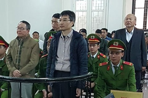 
Giang Kim Đạt trước vành móng ngựa
