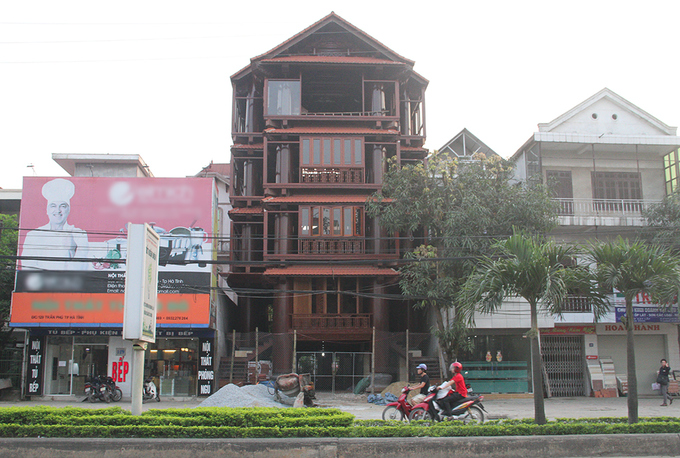Ngôi nhà toàn gỗ giá 30 tỉ đồng giữa TP Hà Tĩnh - Báo Người lao động