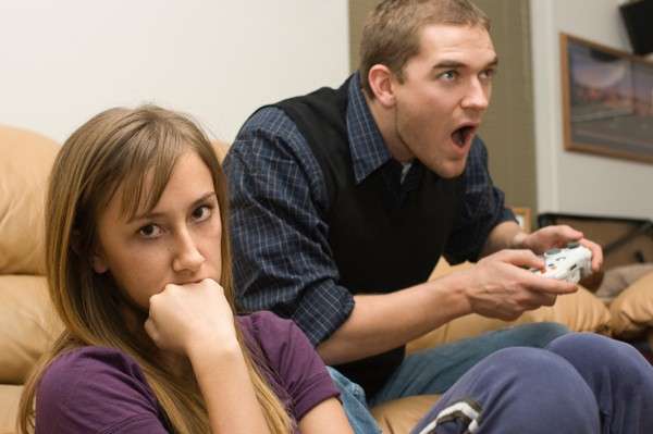 Làm sao để người yêu không còn nghiện game?