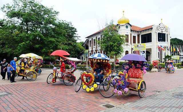 Những chiếc xích lô du lịch độc đáo tại Malacca - Ảnh 3.