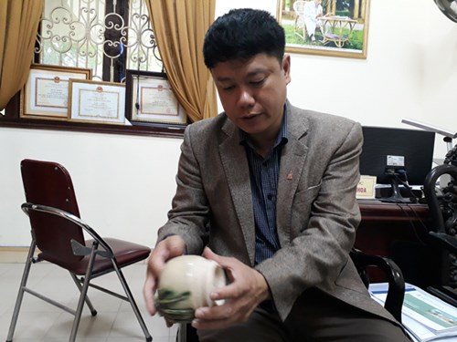 Ông Đỗ Tuấn Khoa, Giám đốc Bảo tàng Bắc Giang bất ngờ về một cổ vật ông mua được từ ông Kiên