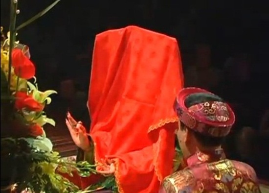  &ldquo;C&ocirc; H&rdquo; trong một buổi l&ecirc;n đồng 