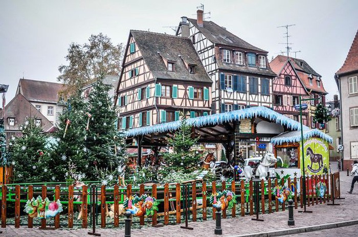 Những khu chợ Giáng sinh tuyệt nhất châu Âu - Ảnh 3.