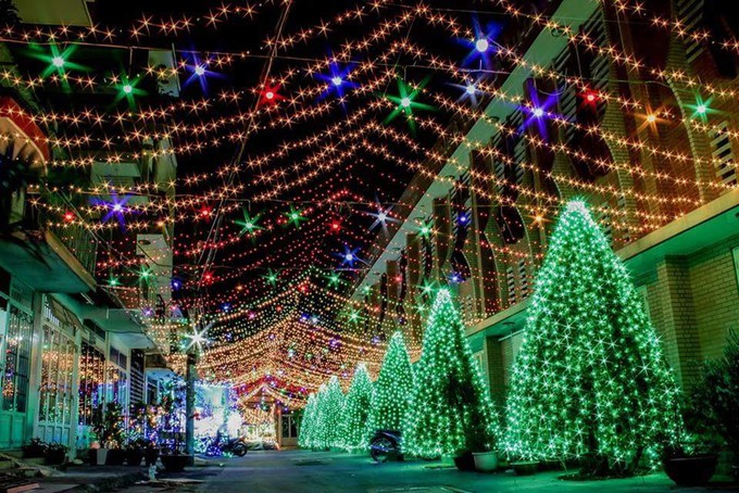 Ba điểm chụp hình miễn phí dịp Noel ở Sài Gòn - Ảnh 4.