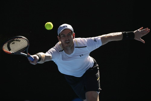 Andy Murray vất vả chống đỡ Zverev