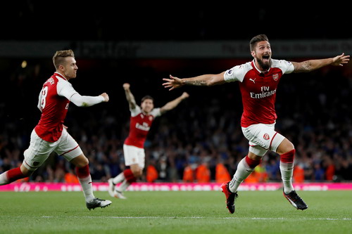 Rượt đuổi tỉ số, Arsenal thắng trận khai mạc Ngoại hạng Anh - Ảnh 8.