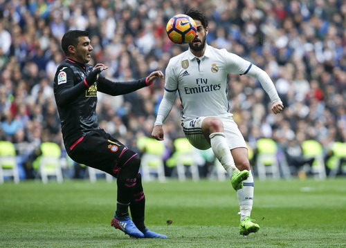 Isco góp công vào cả hai bàn thắng