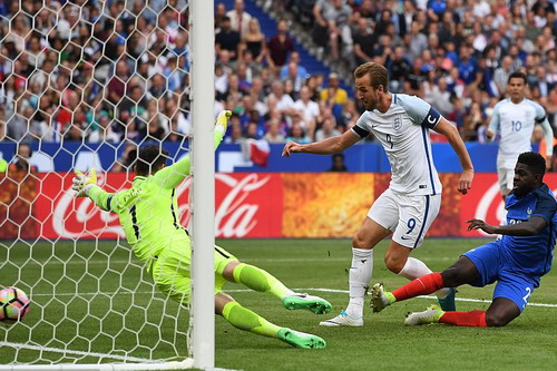 Hậu vệ ghi bàn, Pháp hạ nhục tuyển Anh ở Stade de France - Ảnh 4.