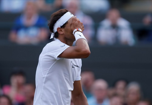 Cả Wimbledon sốc với thất bại của vua Nadal - Ảnh 3.