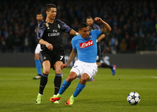 Ronaldo không có cơ hội lập công trước Napoli
