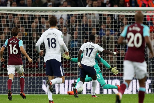 Thua thảm trận derby, Tottenham bị đá văng ở League Cup - Ảnh 1.
