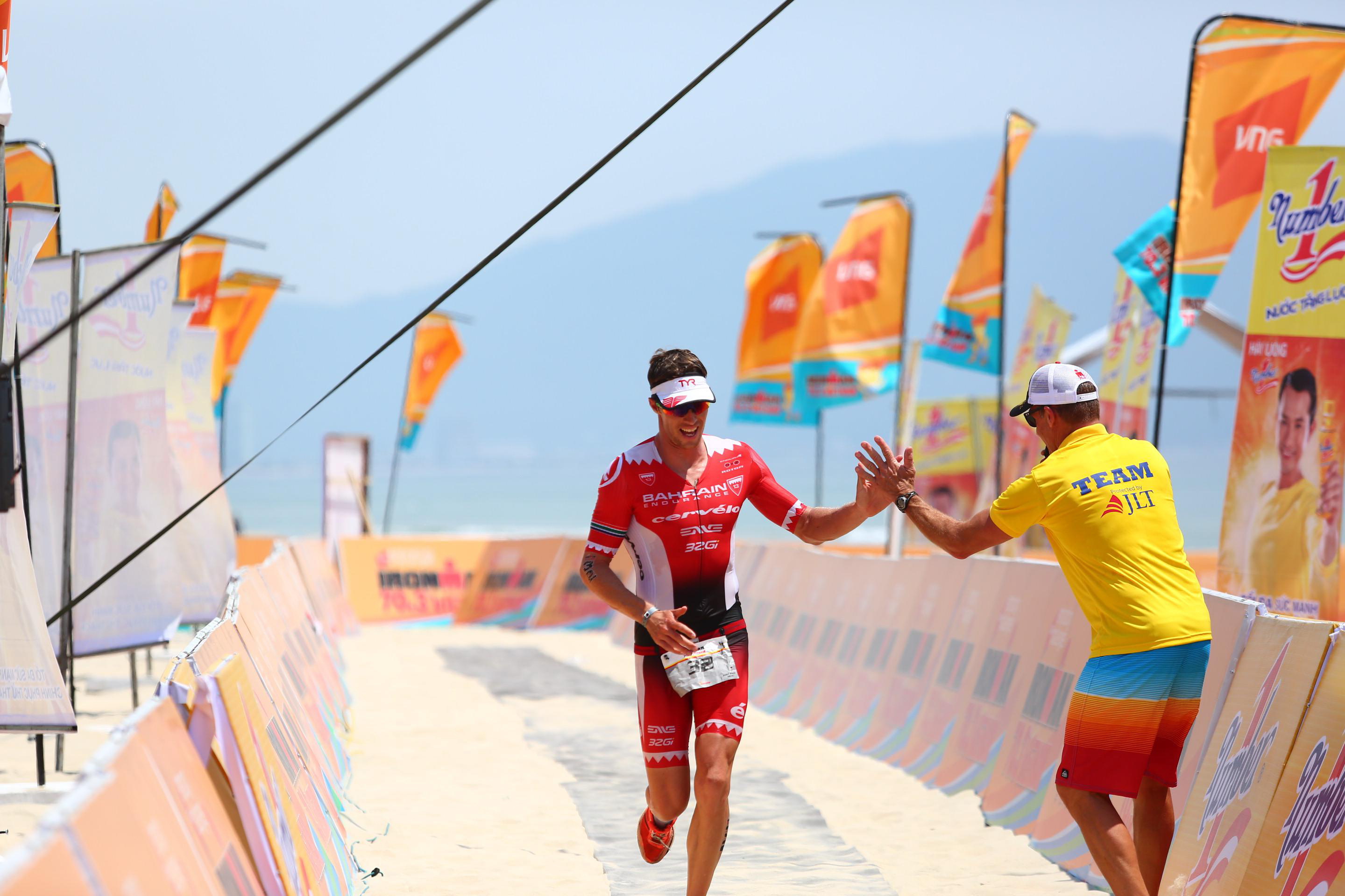 បញ្ចប់ការរត់ចម្ងាយ ២១ គីឡូម៉ែត្រ