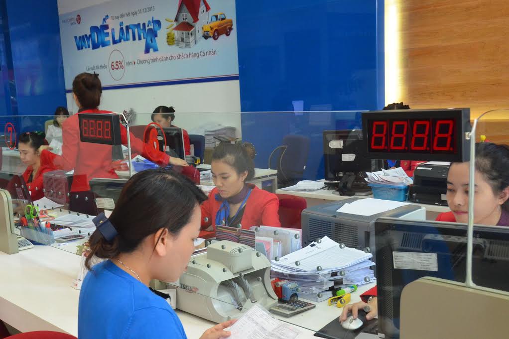 Vì sao Ngân hàng Nhà nước đồng loạt giảm lãi suất? - Ảnh 1.