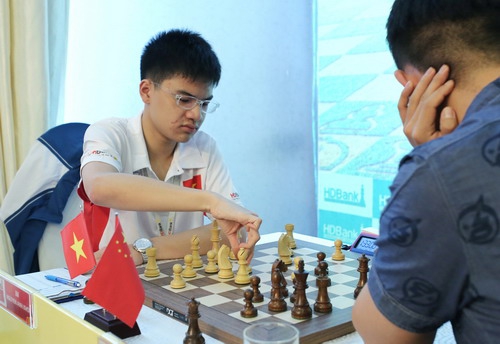 Nguyễn Anh Khôi giành cú đúp vàng cờ vua trẻ thế giới - Ảnh 2.