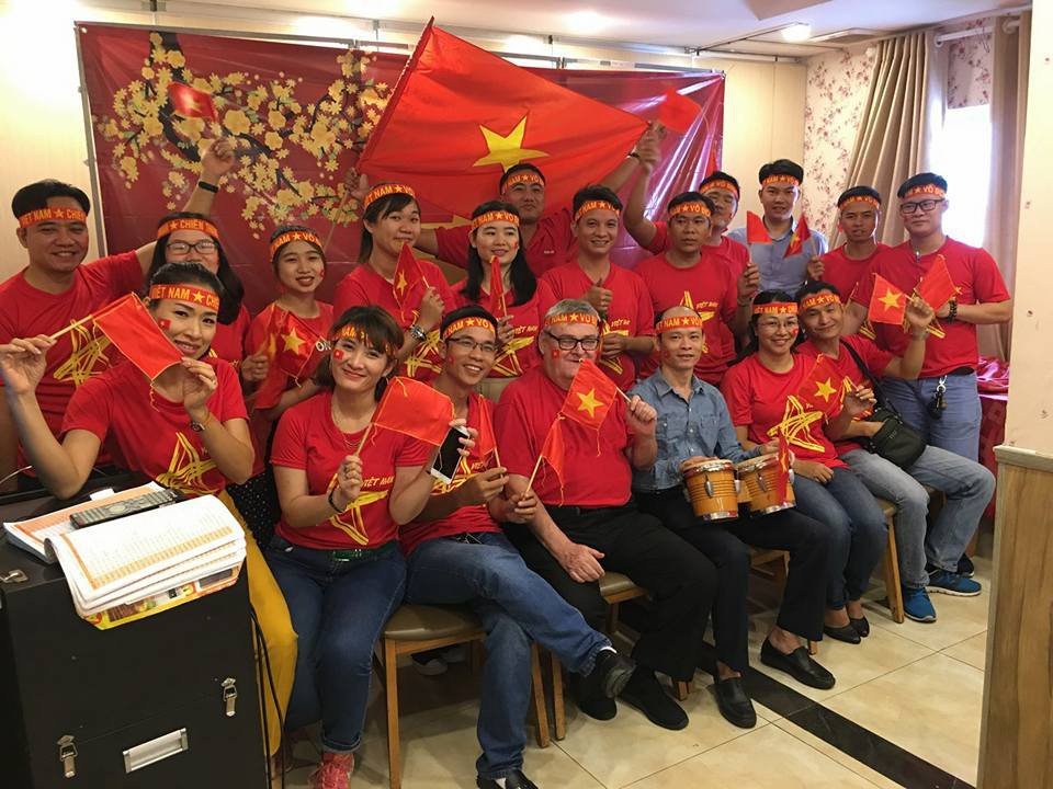 Thầy trò khích lệ U23 VN tăng nhiệt chương trình tư vấn tuyển sinh - Ảnh 2. Thầy trò khuyến khích U23 VN hâm nóng chương trình tư vấn tuyển sinh - Ảnh 2.