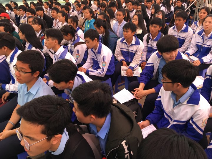 Đưa nơi giảng dạy đến thí sinh 2018 tại Gia Lai: Ngành CNTT dễ bị đào thải? - Ảnh 9. Đưa nơi học tập đến sĩ tử 2018 tại Gia Lai: Ngành CNTT dễ bị đào thải? - Ảnh 9.